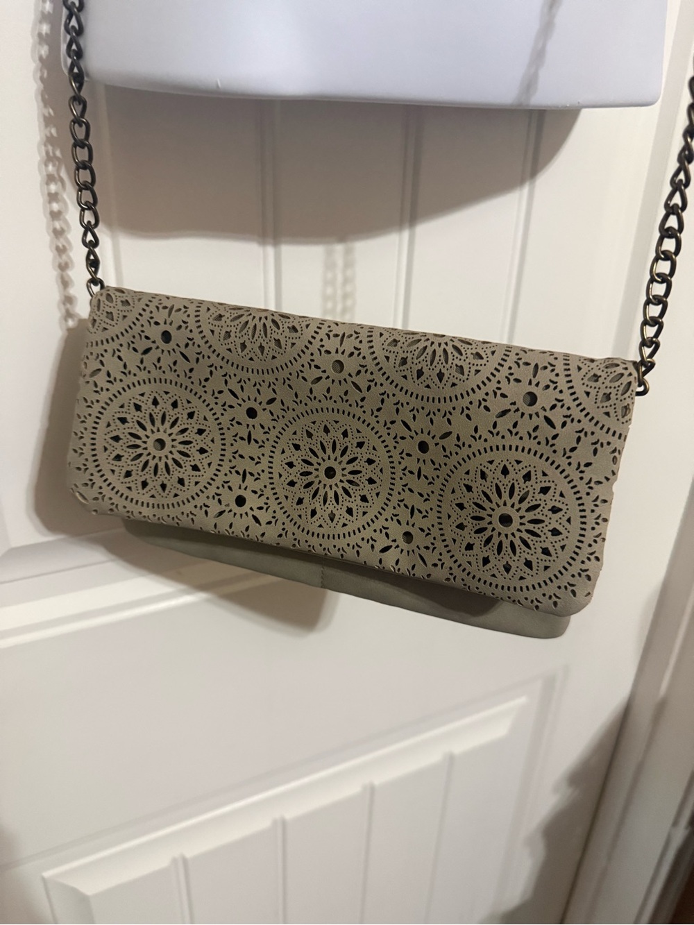 Wallflower Foldover Crossbody Bag in Olive